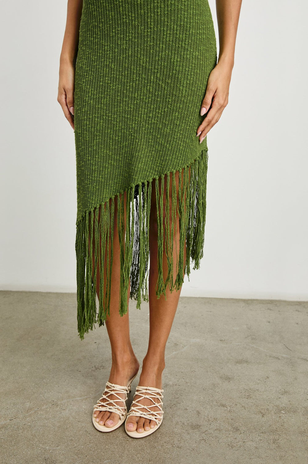 RYLEE DRESS - BANANA PALM| Rails US