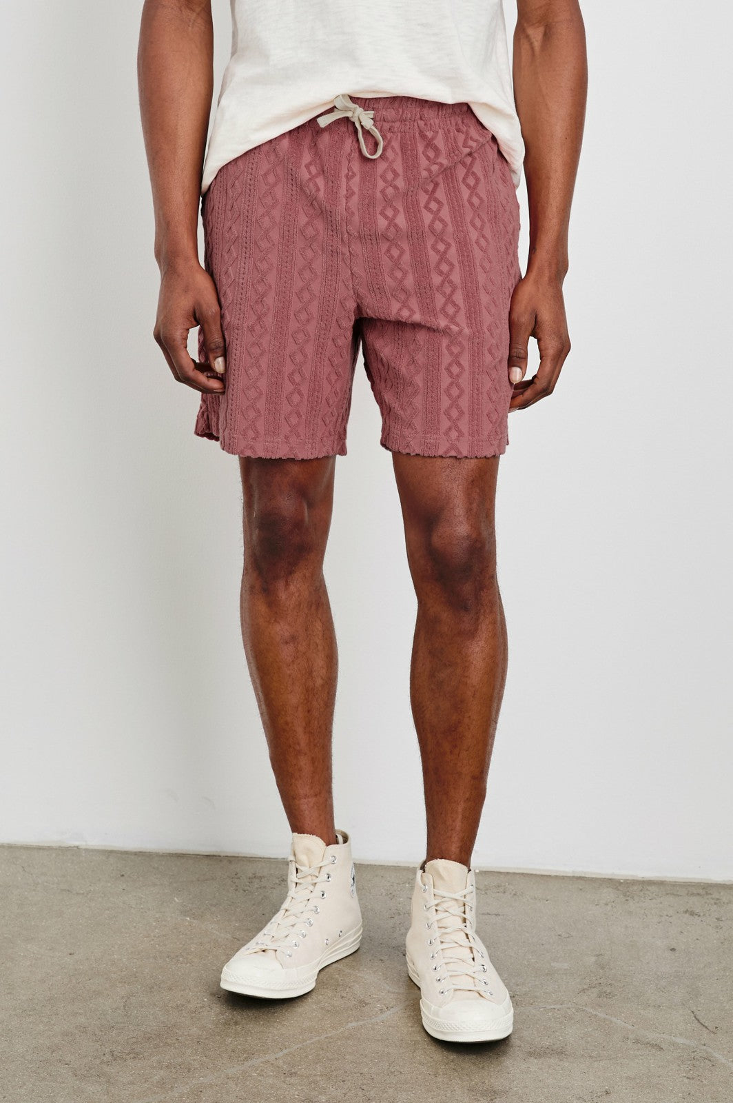 NOVA SHORT - FADED RED| Rails online