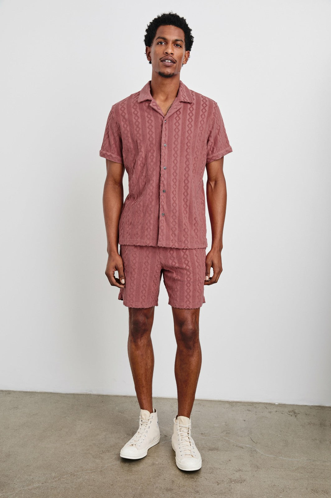 NOVA SHORT - FADED RED| Rails online