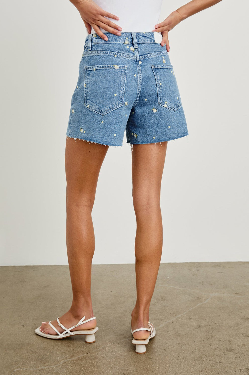 MESA SHORT - INDIGO FLORAL| Rails sale