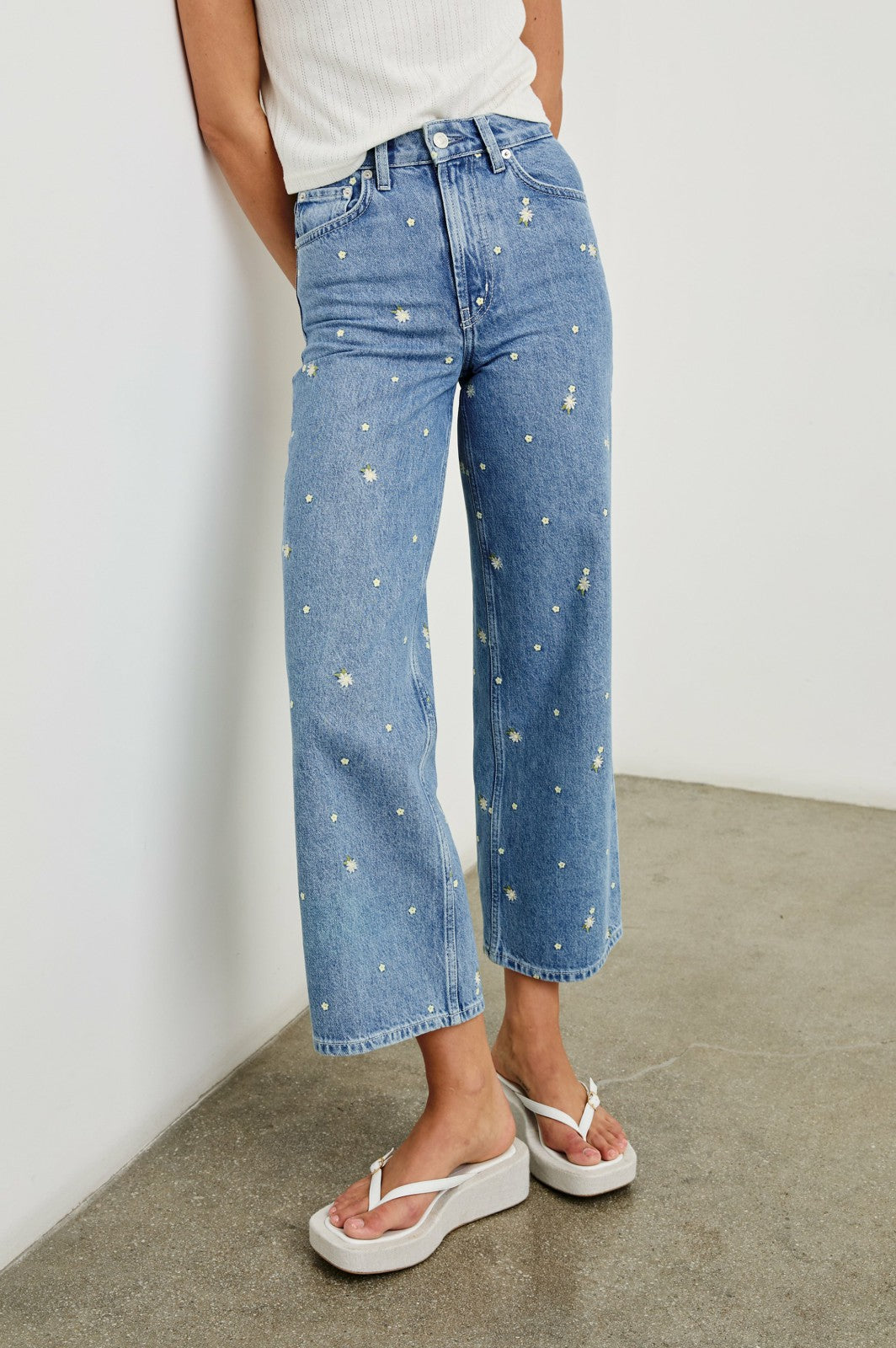 GETTY CROP WIDE LEG - INDIGO FLORAL| Rails outlet