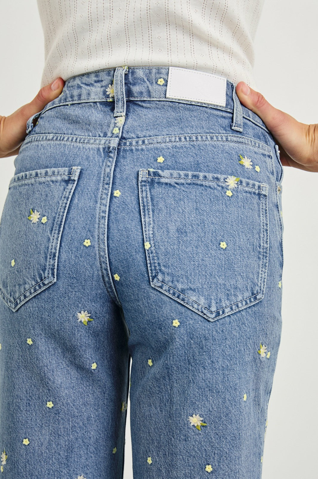 GETTY CROP WIDE LEG - INDIGO FLORAL| Rails outlet