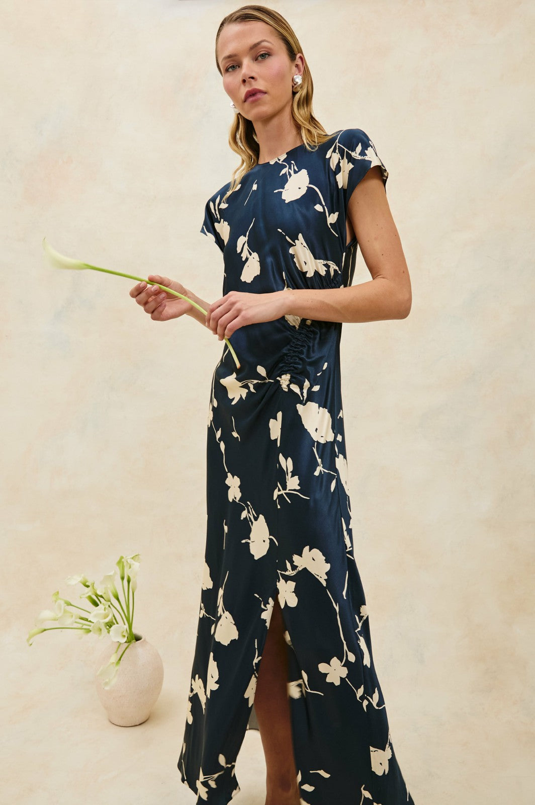 SERENITY DRESS - MIDNIGHT ROSES| Rails on sale