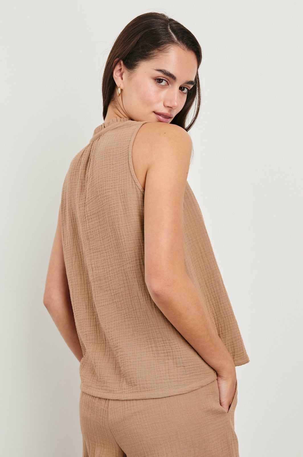 CHRISTY TOP - TAUPE| Rails near me