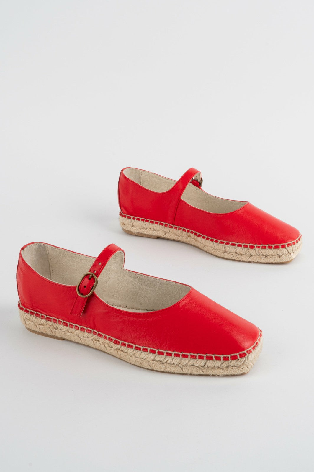 INTENTIONALLY BLANK RAFA FLAT - CHERRY| Rails online