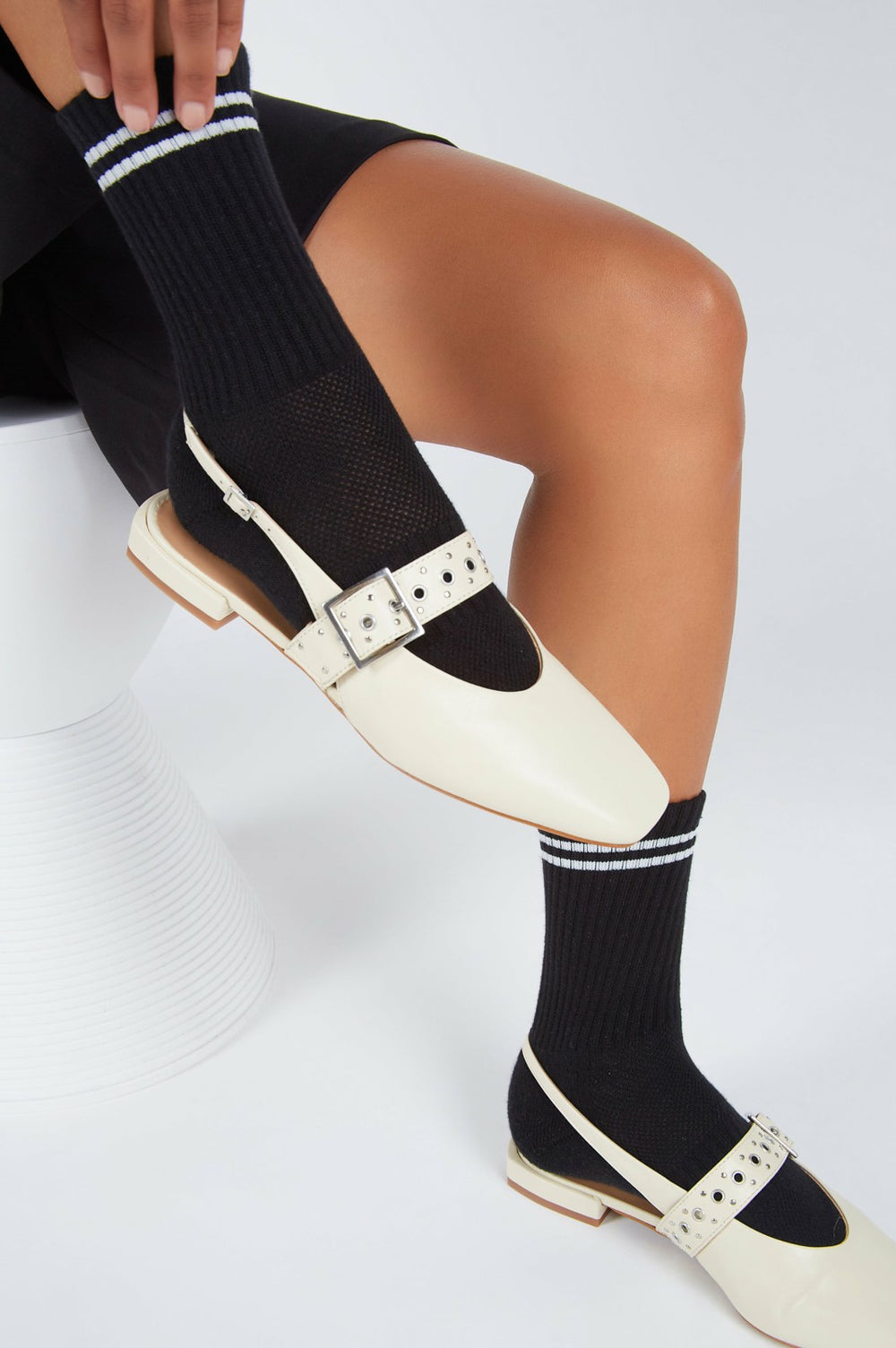 INTENTIONALLY BLANK PEARL BALLET FLAT - CREAM| Rails online