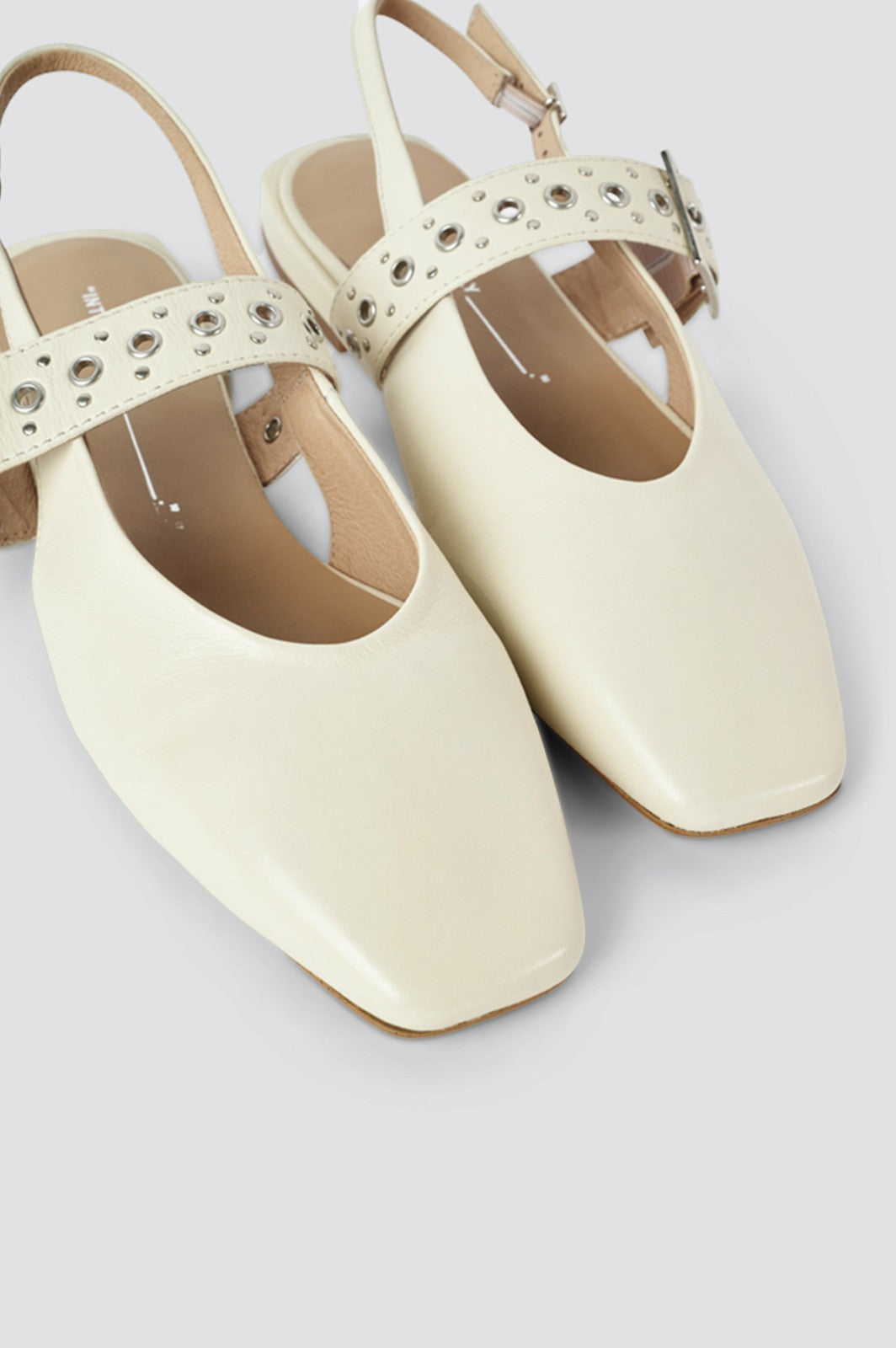 INTENTIONALLY BLANK PEARL BALLET FLAT - CREAM| Rails online