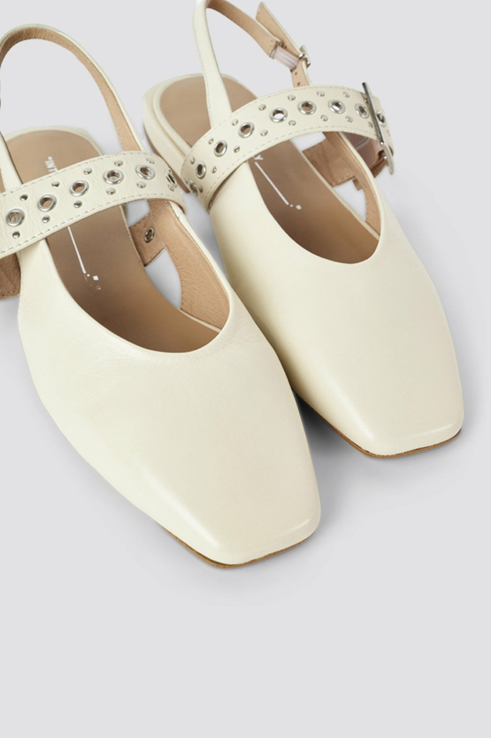 INTENTIONALLY BLANK PEARL BALLET FLAT - CREAM| Rails online