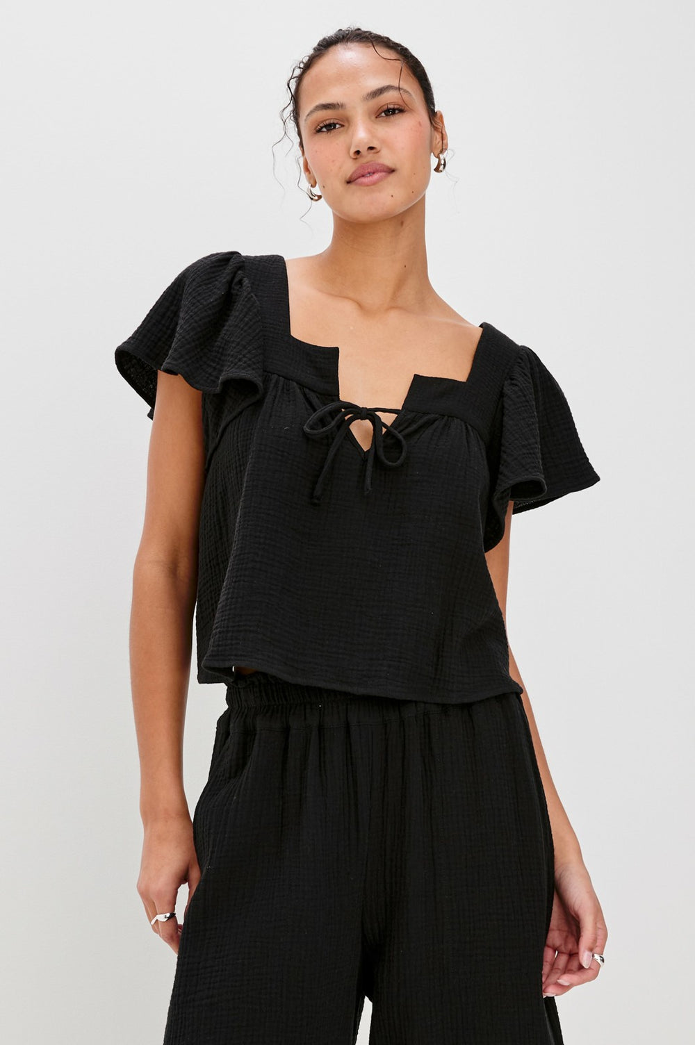 CASIE TOP - BLACK| Rails discount