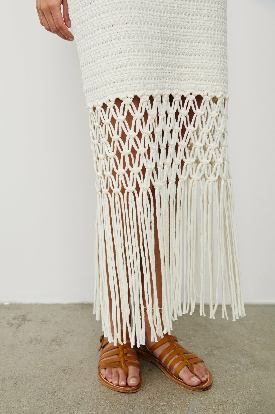 SEVILLA SKIRT - WHITE| Rails near me