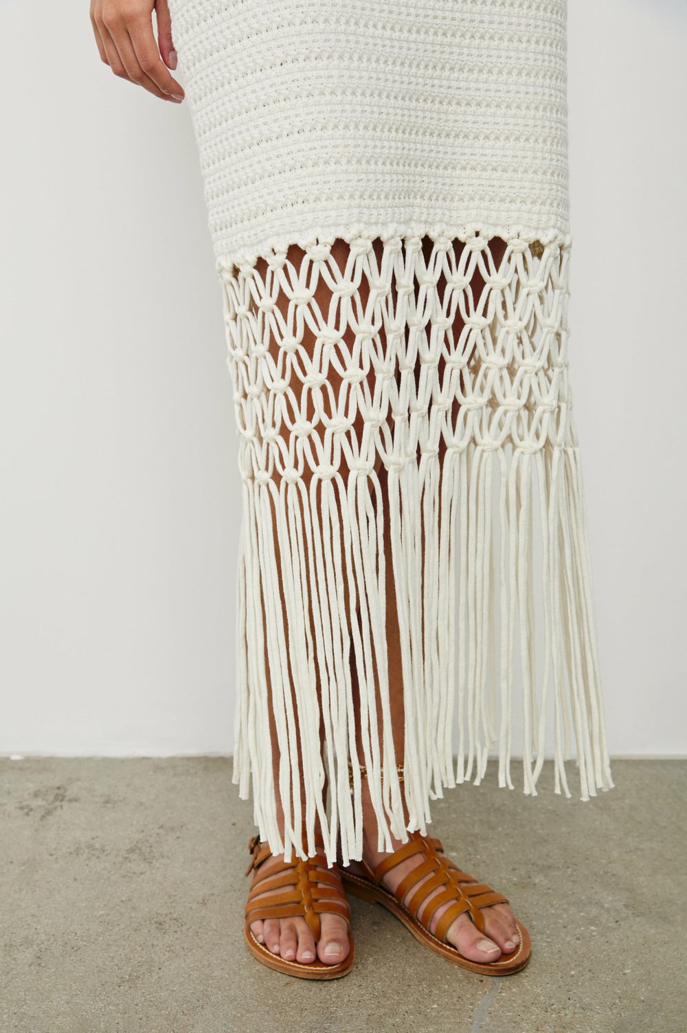 SEVILLA SKIRT - WHITE| Rails near me