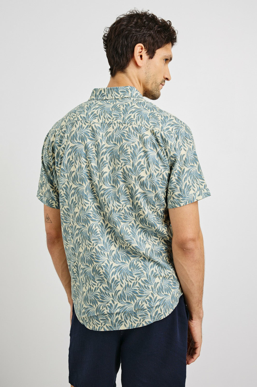 CARSON SHIRT - ECRU BANANA LEAF| Rails sale