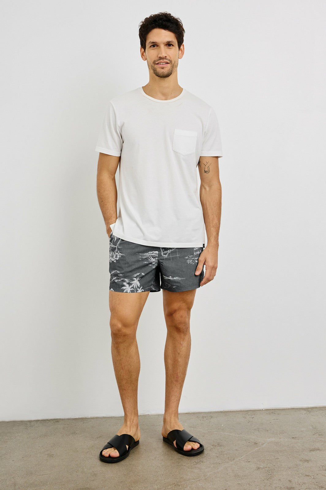 LA BREA SWIM SHORT - PARADISE WASHED BLACK| Rails near me