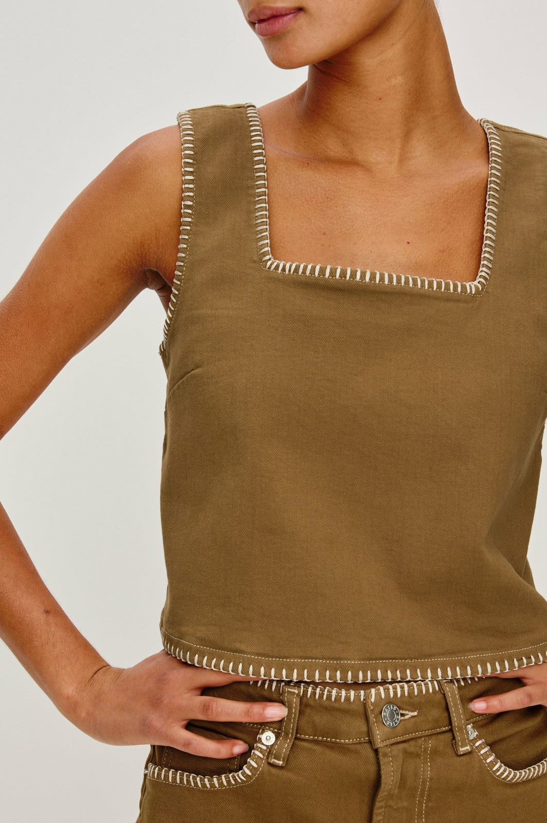 CARBON TOP - SAFARI EMBROIDERED| Rails outlet