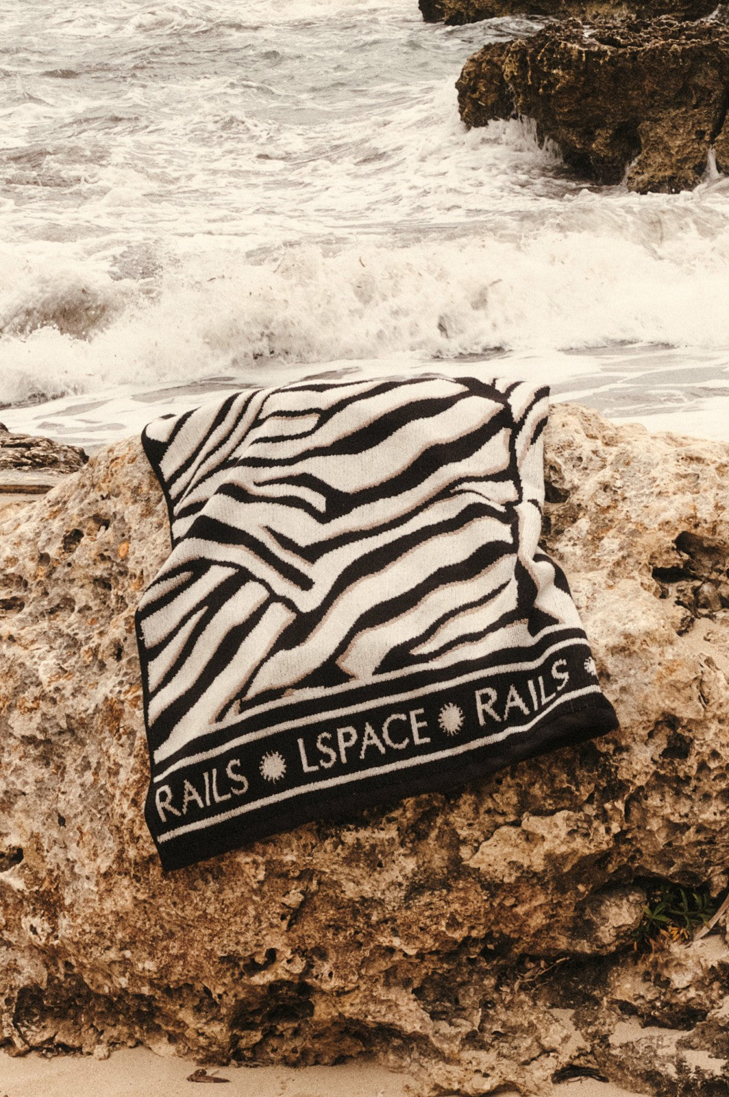 RAILS X LSPACE PLAYA BLANCA TOWEL - PLAYA BLANCA| Rails outlet
