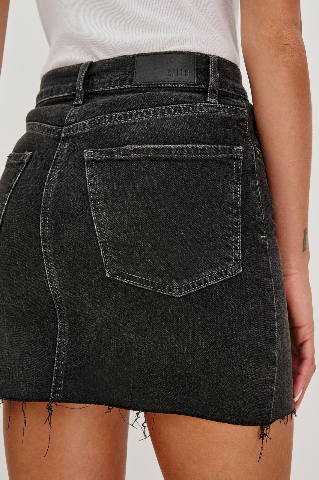 HIGHLAND MINI SKIRT - SPELLBOUND| Rails discount