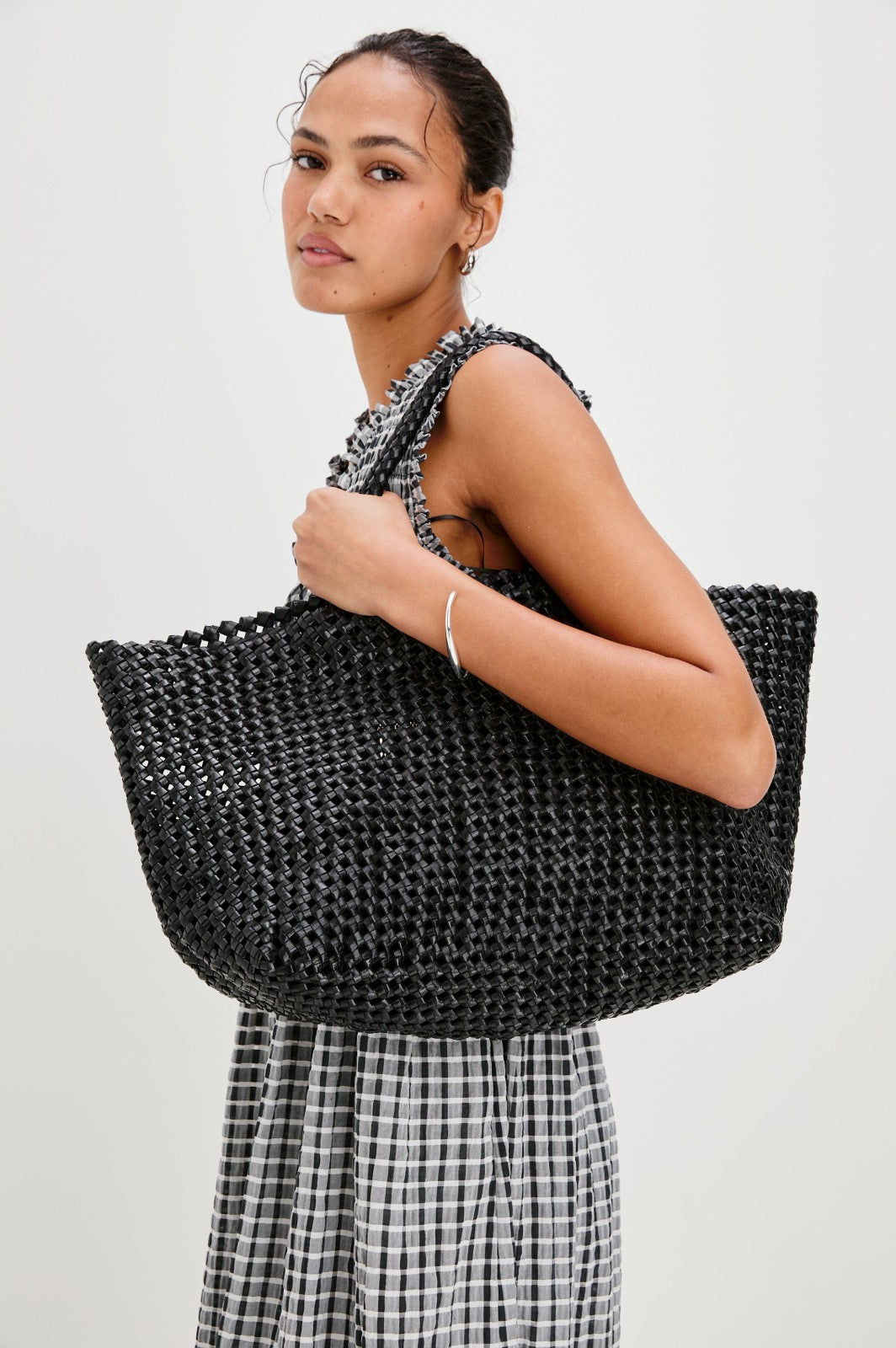 BRAVA TOTE - BLACK| Rails near me