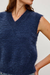 TALLI VEST - NAVY| Rails on sale