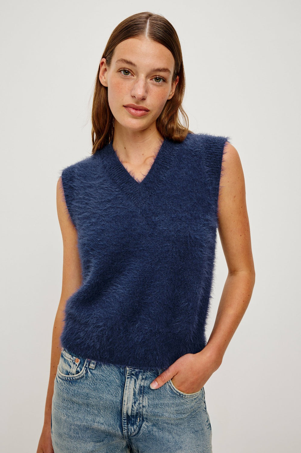 TALLI VEST - NAVY| Rails on sale