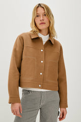 MOUNTAIN JACKET - CAMEL| Rails near me