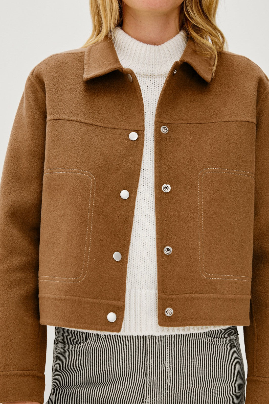 MOUNTAIN JACKET - CAMEL| Rails near me
